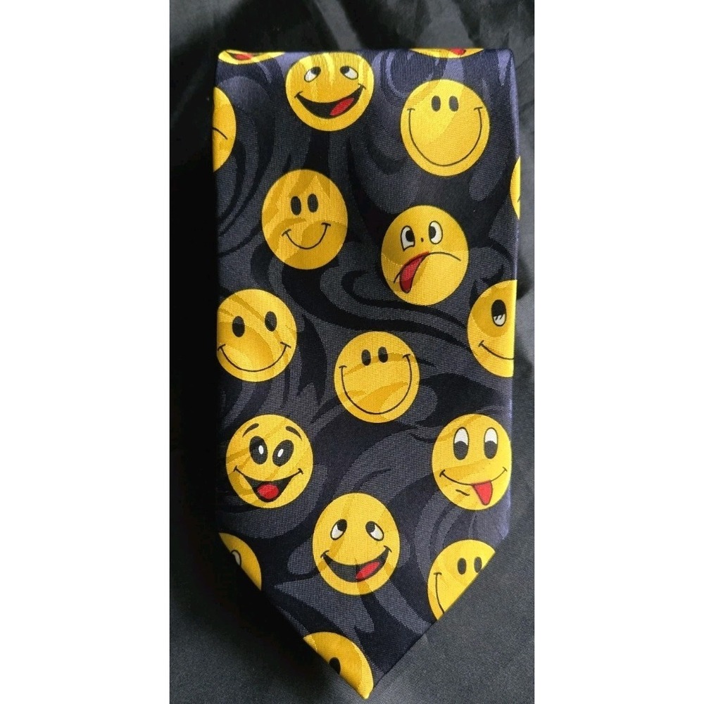 Steven Harris Hand Made‎ Smiley Face Emoji Tie